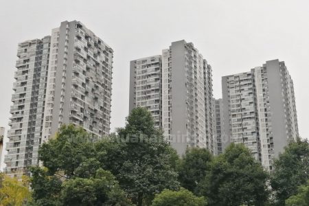自己拍成都法拍房，自己过户麻烦吗?