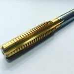 汽车零部件加工中，丝锥是用于加工内螺纹的关键刀具 邓经理